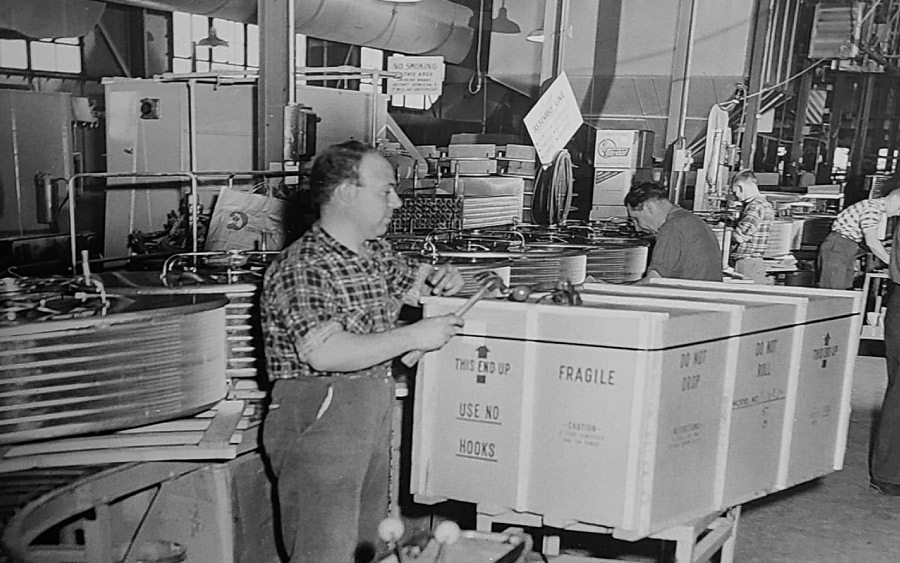 keeprite-tradition-factory-workers